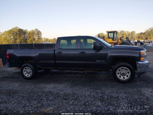 2016 Chevrolet Silverado photo 4