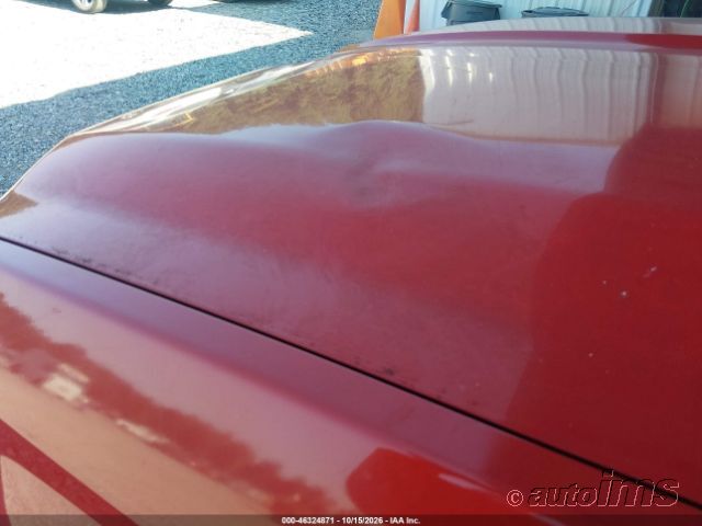 2016 Chevrolet Silverado photo 2