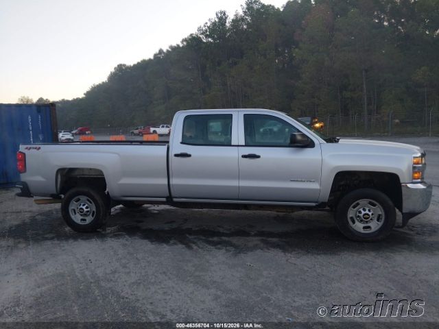 2018 Chevrolet Silverado photo 4