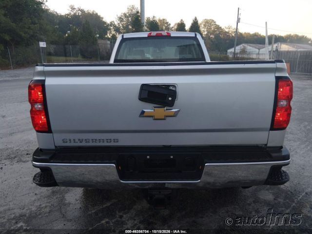 2018 Chevrolet Silverado photo 7