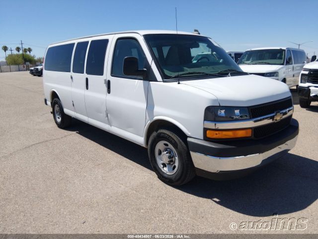 2017 Chevrolet Cg3300