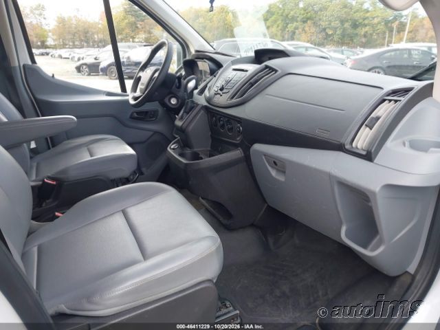 2018 Ford Transit photo 3