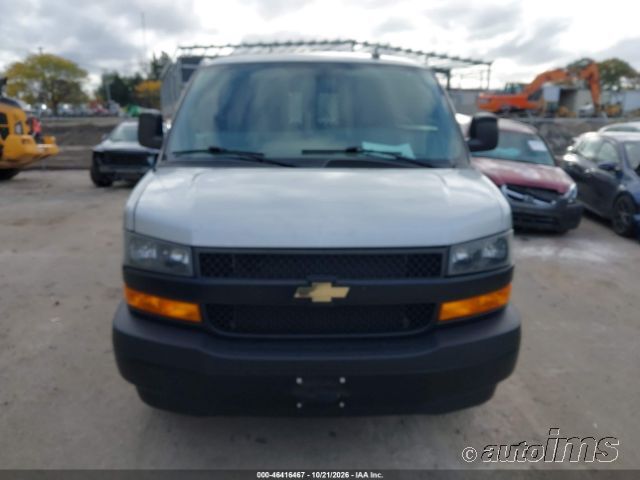 2018 Chevrolet Express photo 6