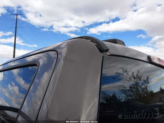 2022 Ford F-350 photo 2