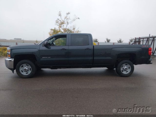 2018 Chevrolet Silverado photo 5