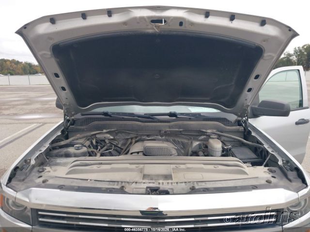 2018 Chevrolet Silverado photo 7