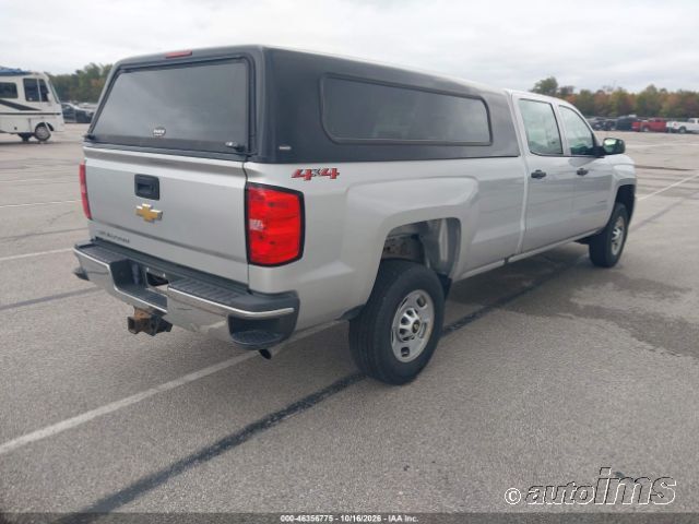 2018 Chevrolet Silverado photo 6