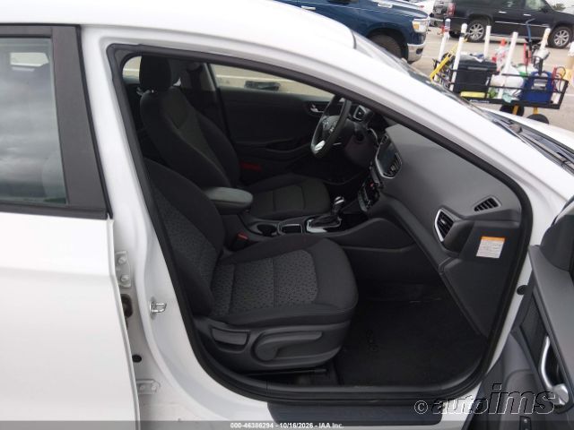 2019 Hyundai Ioniq photo 3