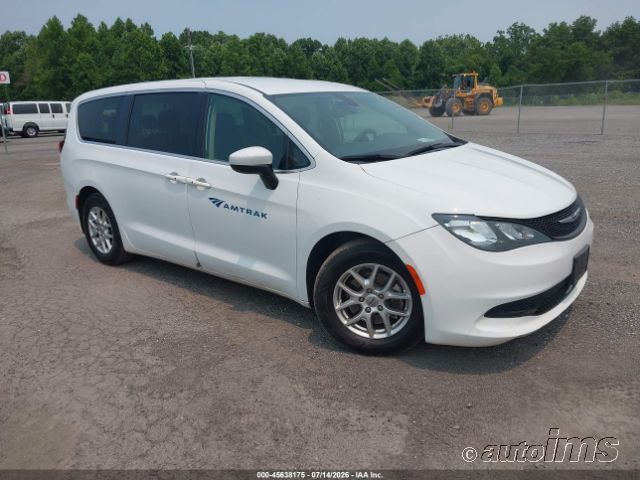 2022 Chrysler Voyager