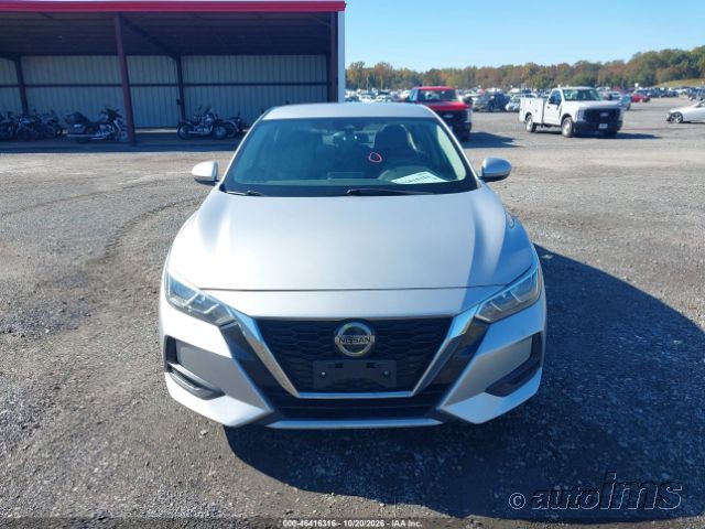 2021 Nissan Sentra photo 3