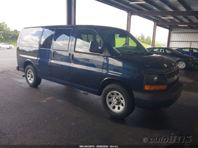 2014 Chevrolet G1300