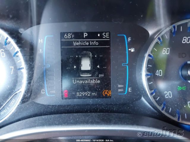 2022 Chrysler Voyager photo 6