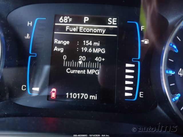 2022 Chrysler Voyager photo 6