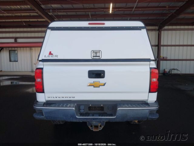 2017 Chevrolet Silverado photo 7
